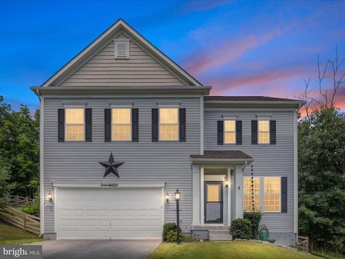 1039 W Masters Dr, CROSS JUNCTION, VA, 22625-2447 | Card Image