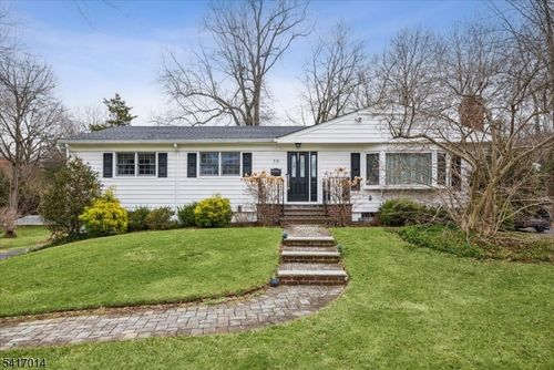 39 Gallinson Dr, New Providence, NJ, 07974-2721 | Card Image