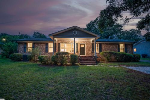 304 New Perry Road, Greenville, SC, 29617 | Card Image