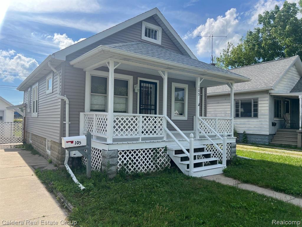 17th St, Port Huron, MI 48060