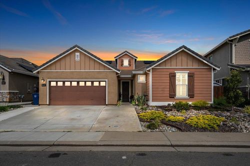 12706 Thornberg Way, Rancho Cordova, CA, 95742-7837 | Card Image