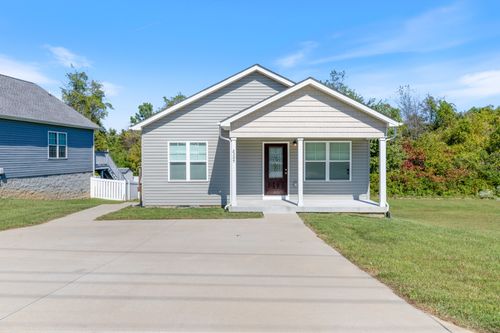 2305 Highway 47 E, Dickson, TN, 37055-2798 | Card Image
