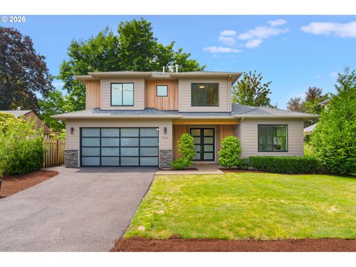 5540 Sw Brugger St, Portland, OR, 97219 | Card Image