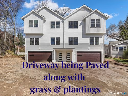 27 Suzanne Cir, Fairfield, CT, 06825-3743 | Card Image