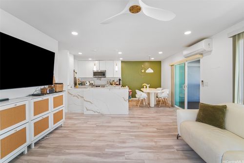 apt-m204-94-828 Lumiauau St, Waipahu, HI, 96797-4854 | Card Image