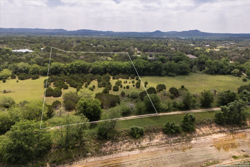 000 Oakridge Trl, Pipe Creek, TX, 78063 | Card Image
