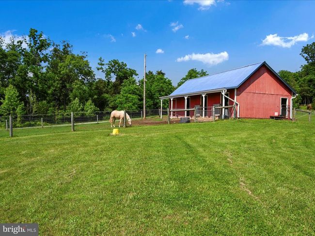 3850 Conewago Rd, House other with 4 bedrooms, 2 bathrooms and null parking in DOVER PA | Image 5