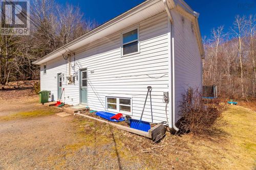 423 Canaan Ave, Highbury, NS, B4N0K1 | Card Image