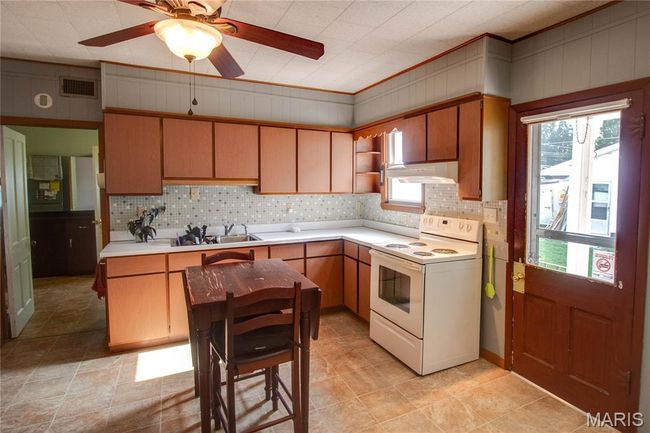 408 N Main St, Home with 0 bedrooms, 0 bathrooms and null parking in Carrollton IL | Image 15