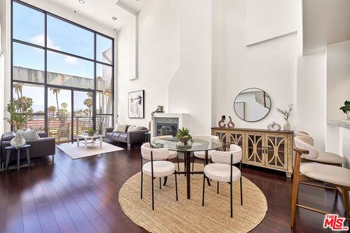 ph3-520 S Kingsley Drive, Los Angeles, CA, 90020 | Card Image