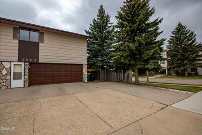 2903 Vancouver Lane, Townhouse with 3 bedrooms, 2 bathrooms and null parking in Bismarck ND | Image 1