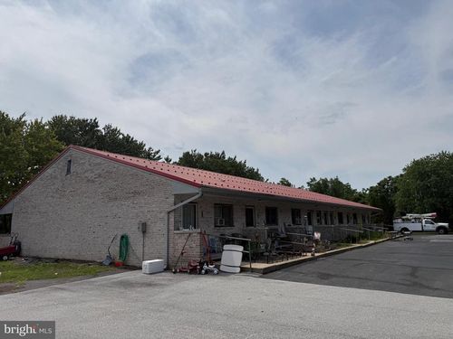 1502 Holly Pike, CARLISLE, PA, 17015-9103 | Card Image