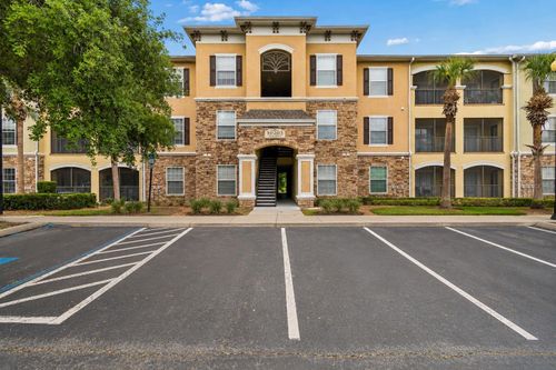 103-10203 Courtney Palms Blvd, TAMPA, FL, 33619-8543 | Card Image