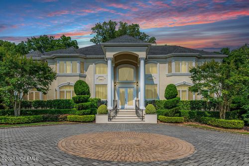 1 Embry Farm Rd, Marlboro, NJ, 07746-1081 | Card Image