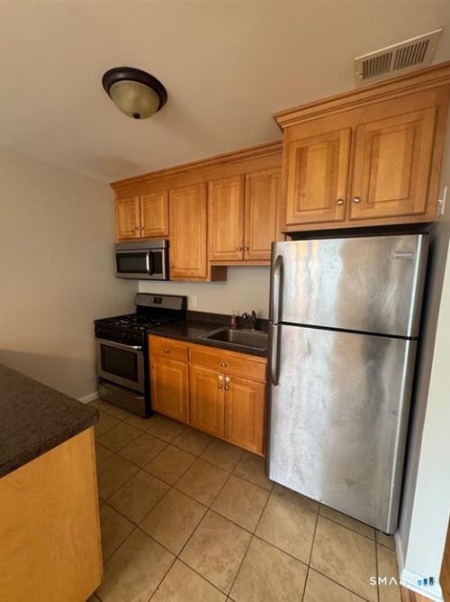 i-12 Cedar Court, East Haven, CT, 06512 | Card Image
