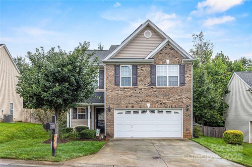 754 Peachtree Meadows Cir, Kernersville, NC, 27284-8968 | Card Image