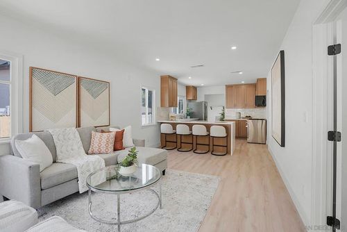 3296 Talbot, San Diego, CA, 92106 | Card Image