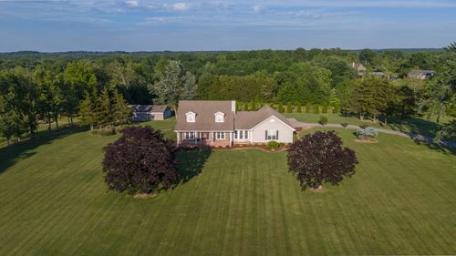 122 Trivett Dr, Portland, TN, 37148-5906 | Card Image