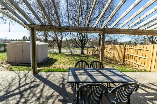43 Briar Knoll Dr, House other with 3 bedrooms, 2 bathrooms and 4 parking in Kitchener ON | Image 37