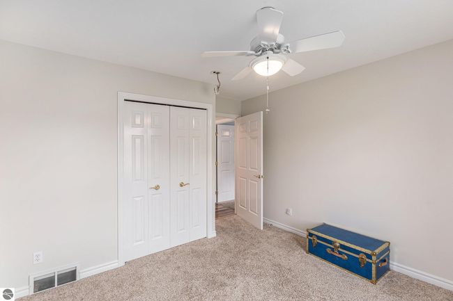 301 Golfview Ln, House other with 2 bedrooms, 2 bathrooms and null parking in Elk Rapids MI | Image 28