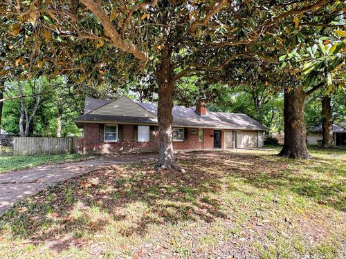 7786 Shamrock Rd, Millington, TN, 38053-3157 | Card Image