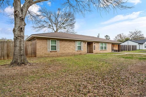 956 Faircrest Dr, Fairfield, TX, 75840-2108 | Card Image
