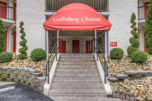 306-102 Baskins Creek Byp, Gatlinburg, TN, 37738-4824 | Card Image