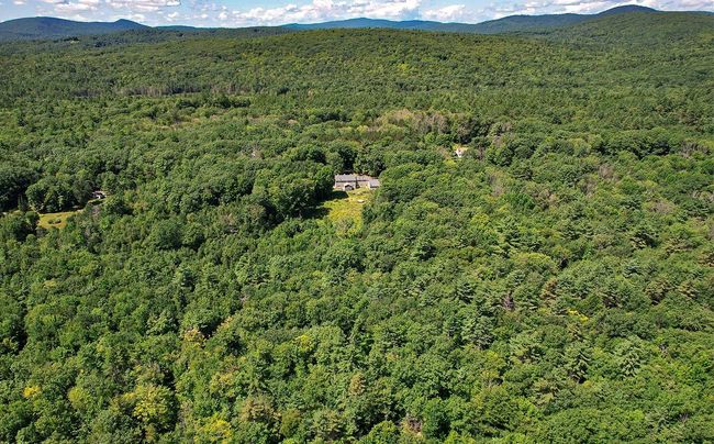 99 Brimstone Corner Rd, House other with 5 bedrooms, 3 bathrooms and null parking in Hancock NH | Image 43