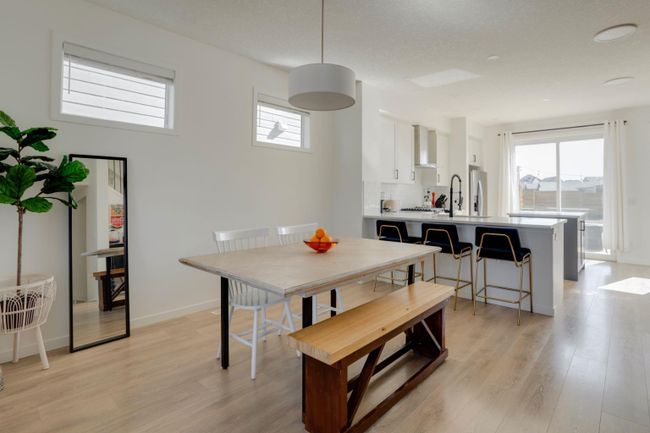 1009 Mahogany Boulevard Se, Home with 3 bedrooms, 3 bathrooms and 2 parking in Calgary AB | Image 8