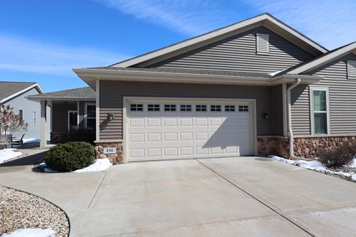 890 Whispering Pines Circle, LAKE MILLS, WI, 53551 | Card Image