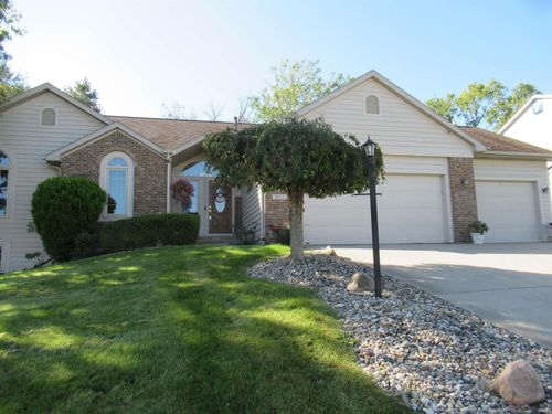 9823 Valley Vista Pl, Fort Wayne, IN, 46804-6470 | Card Image