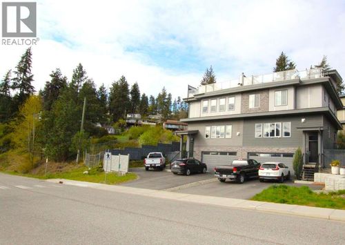 2897 Robinson Rd, Lake Country, BC, V4V1H8 | Card Image
