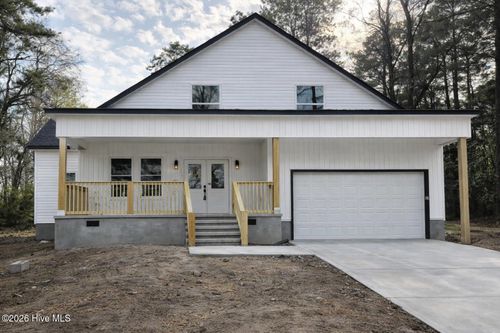 880 High St, Aberdeen, NC, 28315-3521 | Card Image