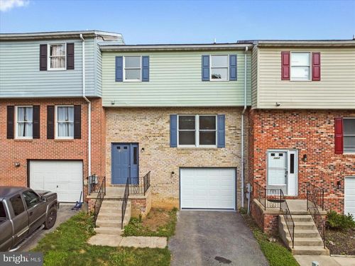 1448 Hollywell Ave, CHAMBERSBURG, PA, 17201-7503 | Card Image