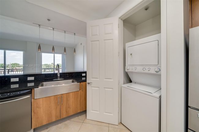 APT-305 - 2633 Ne 14 Th Ave, Condo with 2 bedrooms, 2 bathrooms and null parking in Wilton Manors FL | Image 9