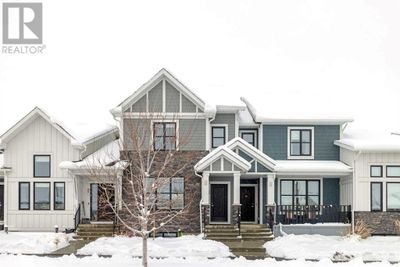 30 D'arcy Blvd, Townhouse with 3 bedrooms, 4 bathrooms and 2 parking in Okotoks AB | Image 1