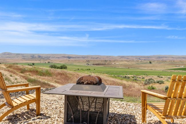 8142 Us Highway 95, House other with 3 bedrooms, 2 bathrooms and 2 parking in Marsing ID | Image 38