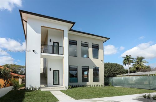 a2-120 Sw 35th Ave, Miami, FL, 33135-1013 | Card Image