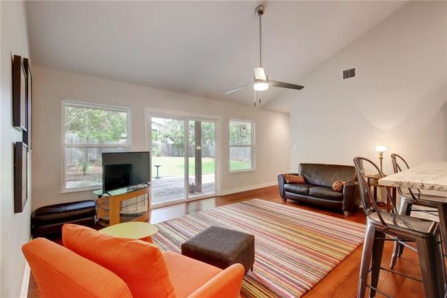 1708 Ullrich Ave, House other with 3 bedrooms, 3 bathrooms and 2 parking in Austin TX | Image 10