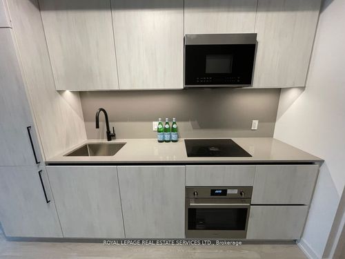 303-35 Parliament St, Toronto, ON, M5A4R2 | Card Image