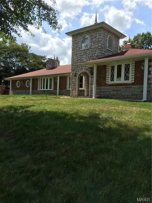9951 Sappington Rd, Saint Louis, MO, 63128-1651 | Card Image