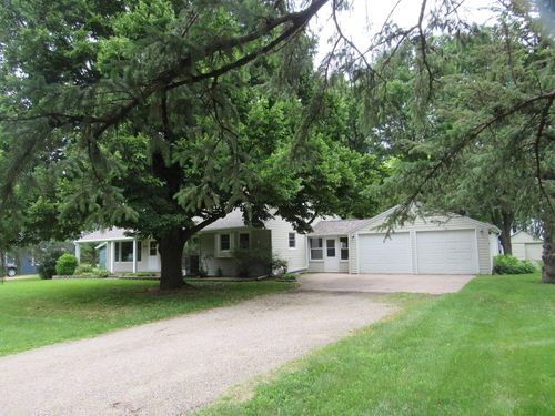 1314 3rd Ave, Brewster, MN, 56119-4002 | Card Image