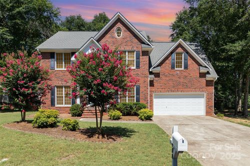 1908 Old Greylyn Ct Nw, Concord, NC, 28027-8091 | Card Image