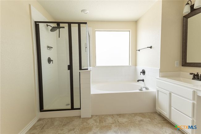 29906 Sestra, House other with 4 bedrooms, 3 bathrooms and null parking in Bulverde TX | Image 43