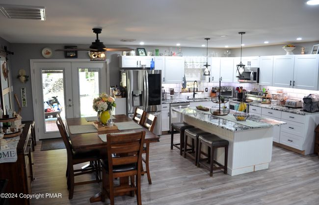 Dining / Kitchen | Image 14