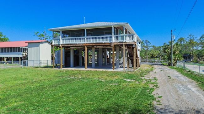 340 Sw 470 Th Ave, House other with 3 bedrooms, 2 bathrooms and null parking in Steinhatchee FL | Image 7