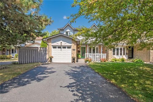 2407 Hemlock Crt, Burlington, ON, L7M1X7 | Card Image