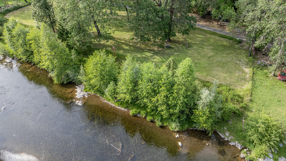 Land in Cave Junction 4