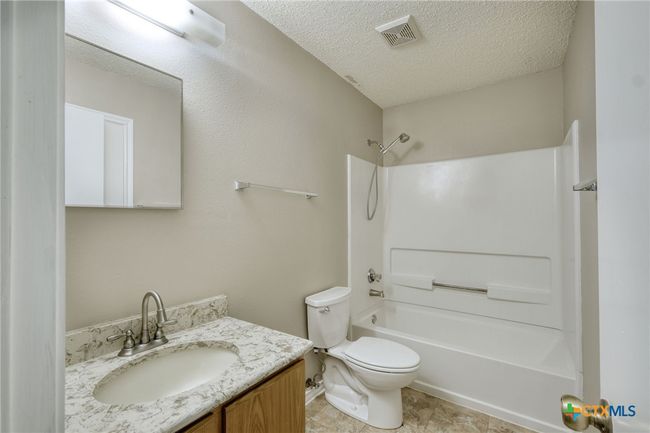 Secondary bath upstairs | Image 25