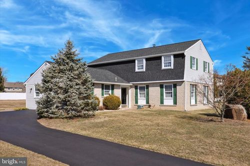 147 Watergate Dr, Upper Holland, PA, 19053-1537 | Card Image